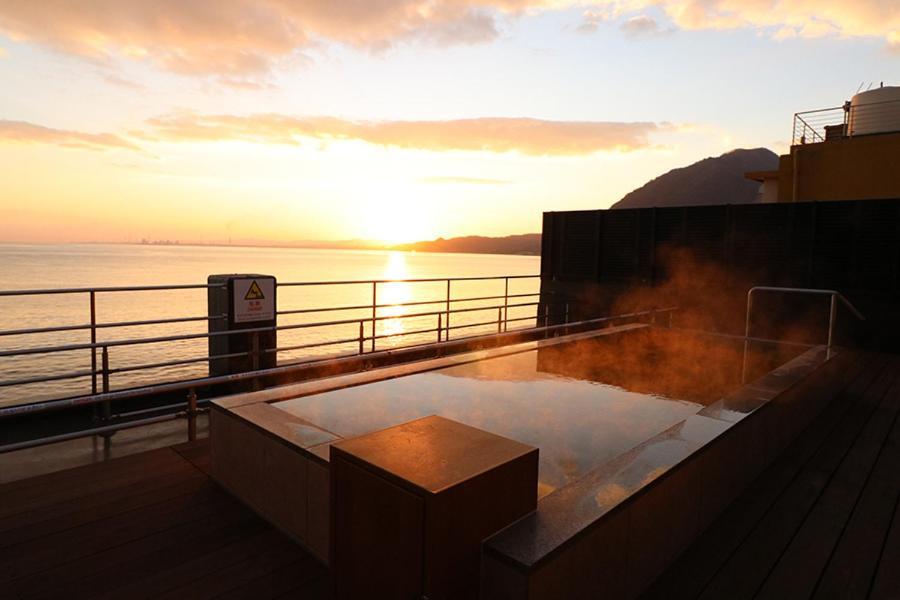 Umikaoru Yado Hotel New Matsumi Oita Exterior foto